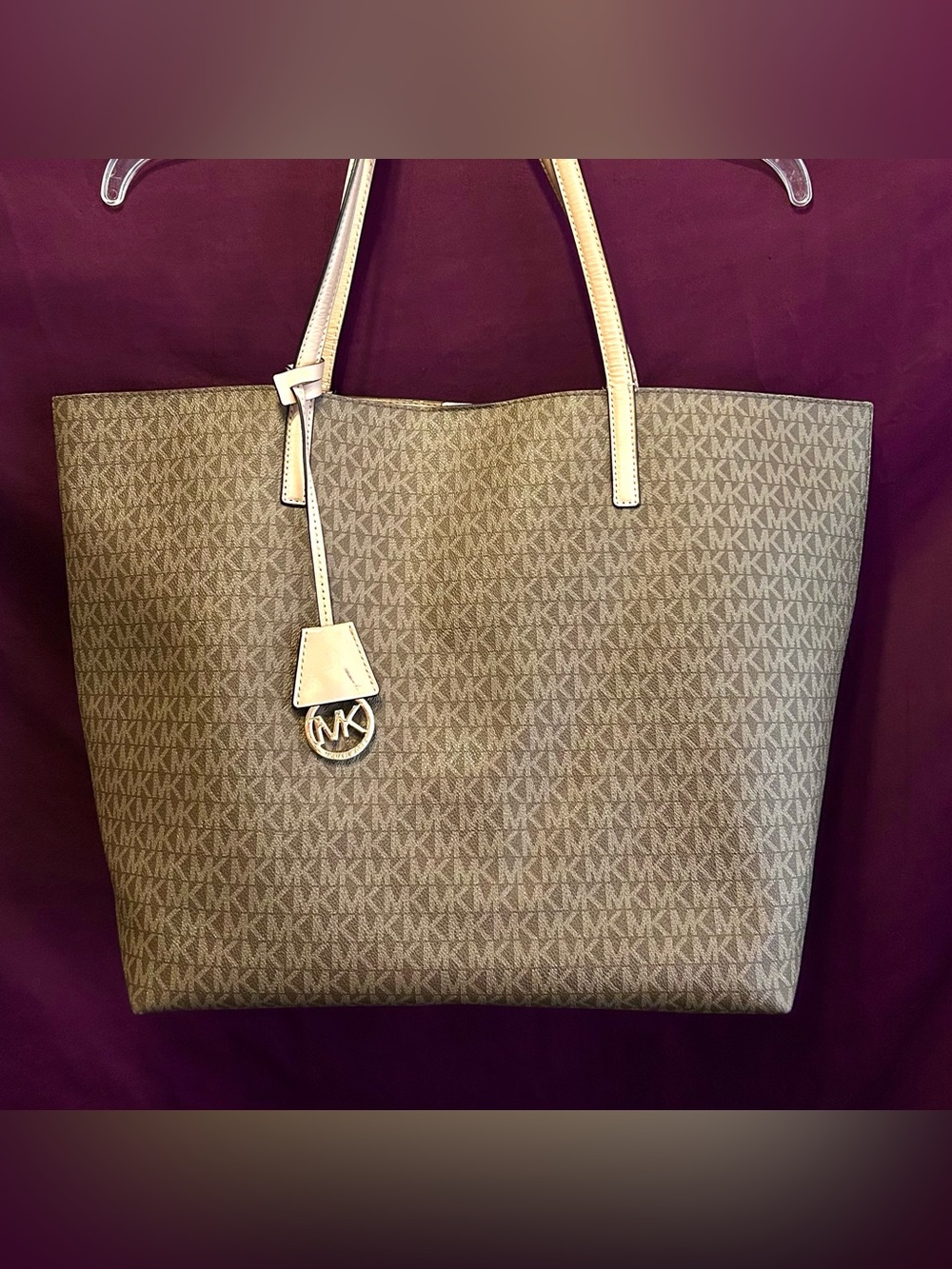 Michael Kors Beige Logo Tote Bag - MK Signature Shoulder Hayley Bag